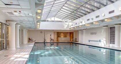2 BR Fully Furnished Apartment at Penn Quarters - Surrounded by Best Restaurants in Town
