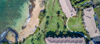 Lae Nani 434 1 Bedroom Condo by RedAwning