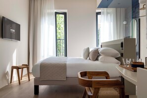 In-room safe, blackout curtains, soundproofing, iron/ironing board