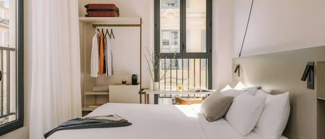 1 slaapkamer, een kluis op de kamer, verduisterende gordijnen