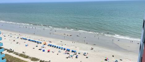 Am Strand, Liegestühle