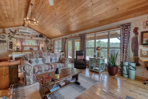 Rooster Ridge Studio - Mountain View - Hot Tub