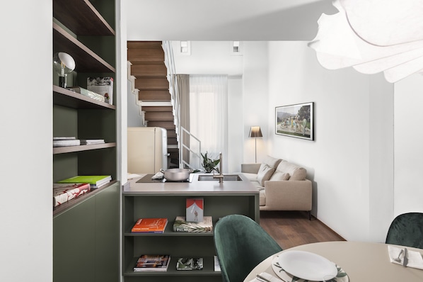 Deluxe-Apartment, 2 Schlafzimmer | Wohnbereich