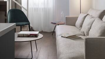 Deluxe-huoneisto, 2 makuuhuonetta | Oleskelualue