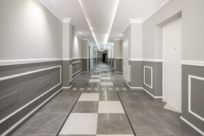 Hallway - Cavour Deluxe by Mmega (Campi Bisenzio)