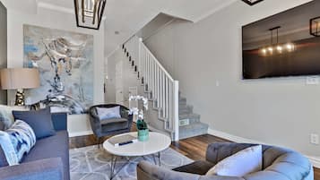 TV, Netflix, strømmetjenester og stereoanlegg