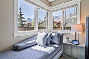 Televisión, chimenea, Netflix y bocina smart 