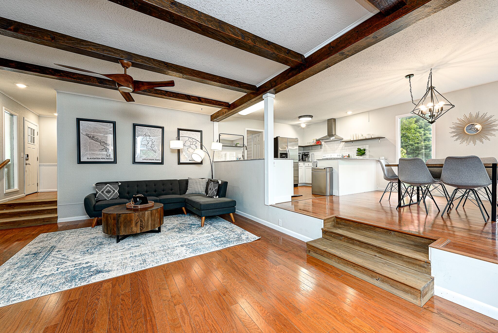 Treetop with Lago Vista trail in the backyard