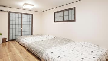 2 bedrooms, desk, iron/ironing board, WiFi (free)