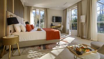 Signature Suite, Terrace | Premium bedding, pillowtop beds, minibar, in-room safe