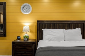 Ferros/tábuas de passar roupa, Wi-Fi de cortesia, roupa de cama