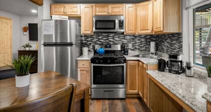 15 Creekside Retreat