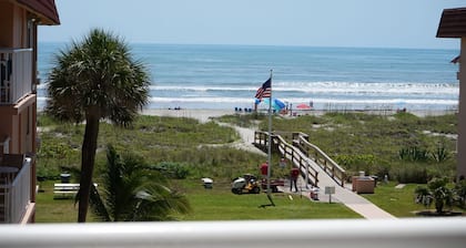 WOW! A Must See! Updated Oceanfront, Pool View Spanish Main Condo!- Amazing!