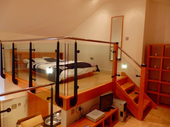 Kamar Double Basic | Setrika/meja setrika