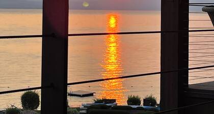 Lakeside condo 1,511 square feet. Your peaceful, calm & relaxing escape.