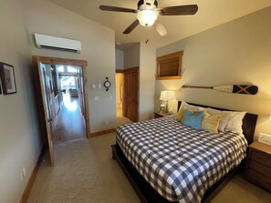 2 habitaciones, tabla de planchar con plancha y wifi gratis 