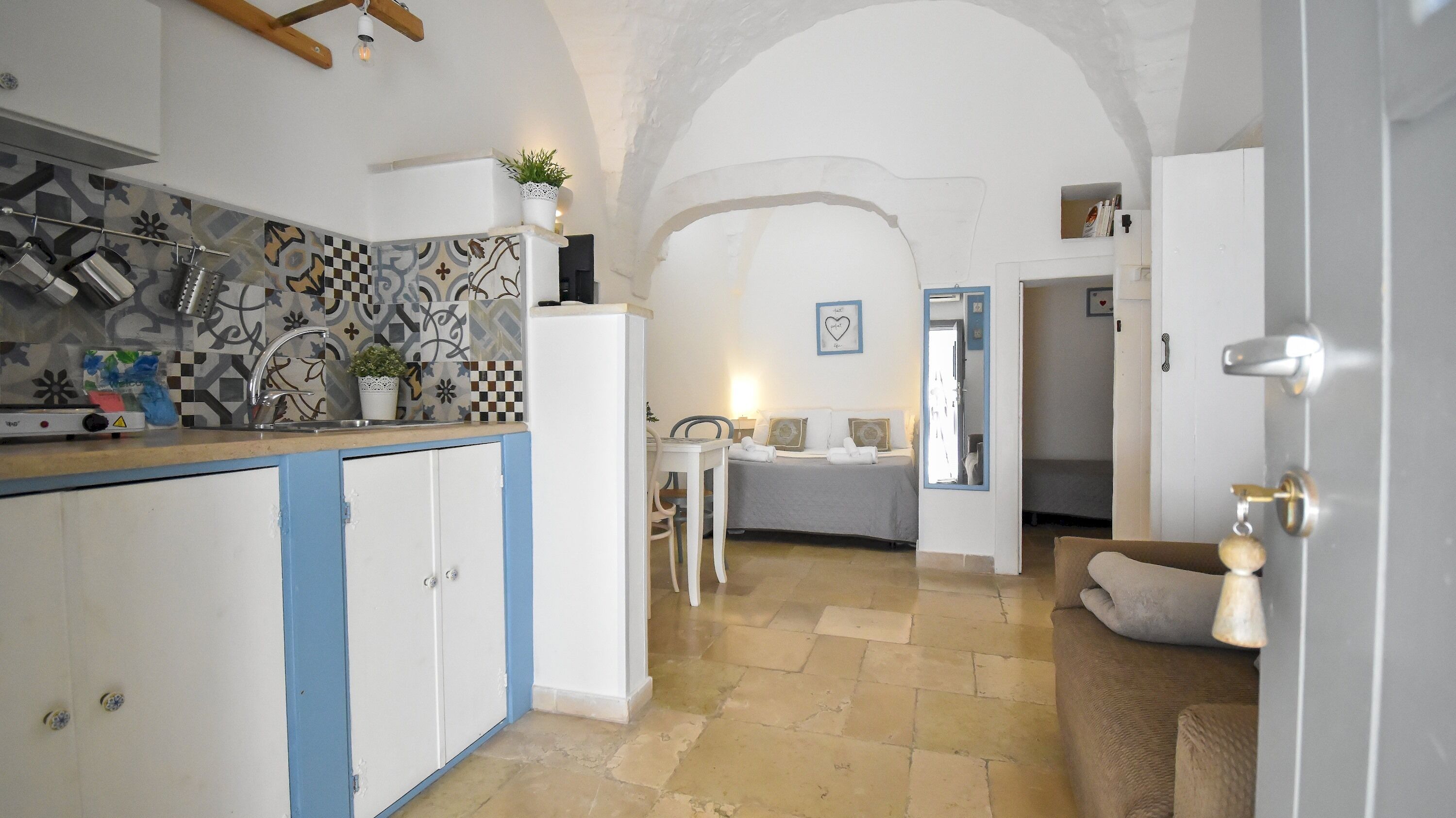 Il Vico 7 Ostuni by Typney