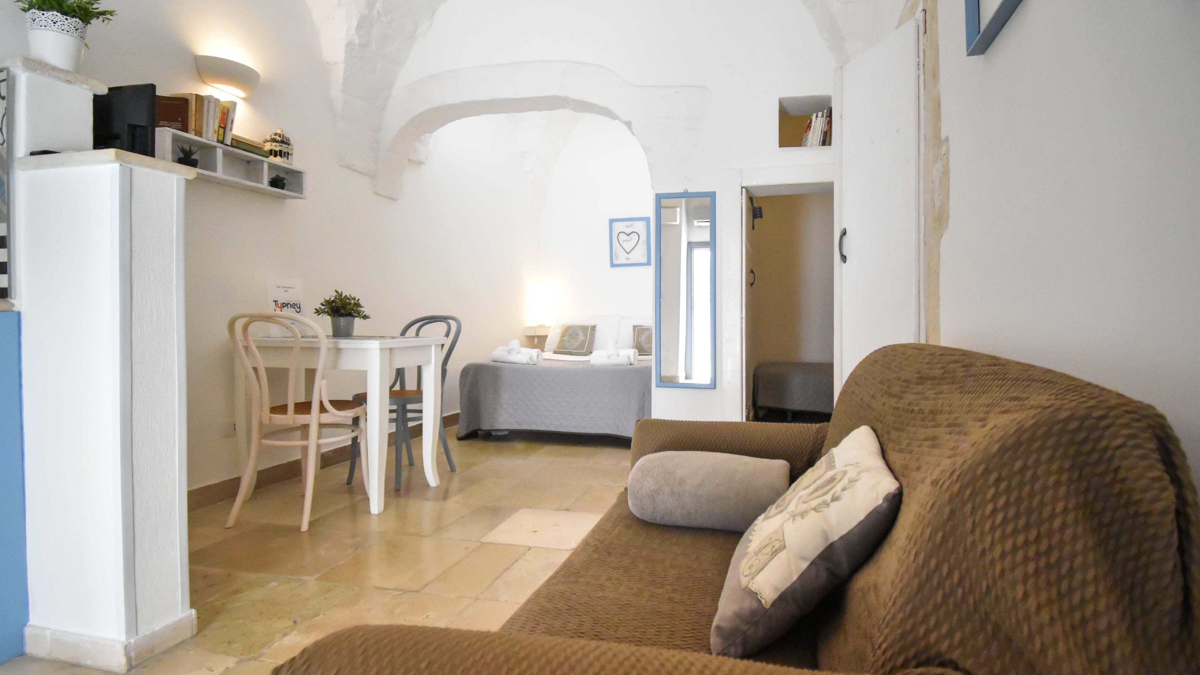 Il Vico 9 Ostuni by Typney