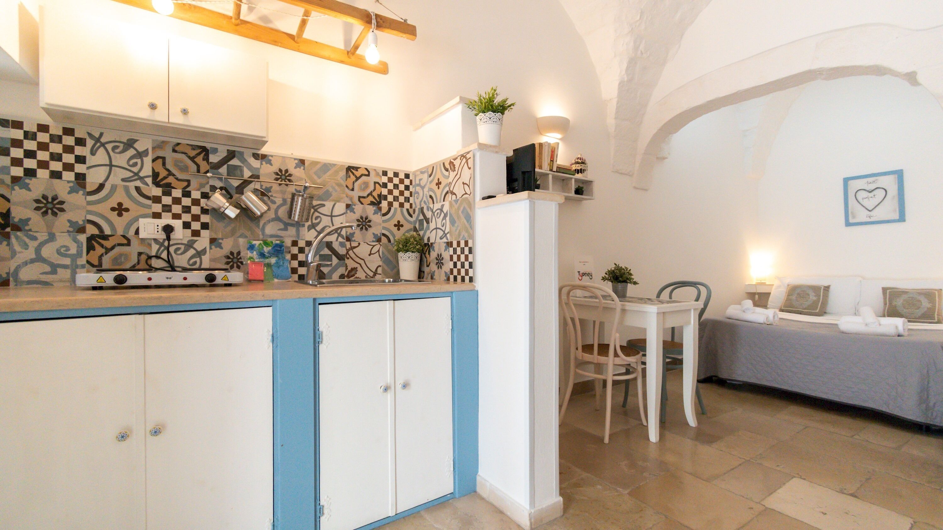 Il Vico 9 Ostuni by Typney