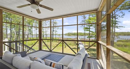 Cast Away Waterfront Getaway with Dock