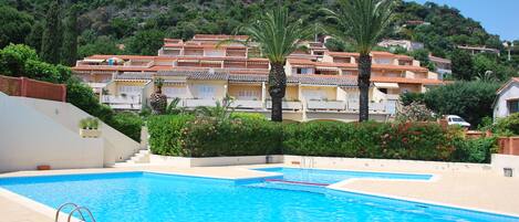 حمّام سباحة خارجي