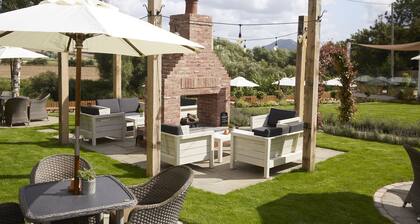 Riverside Shrewsbury by Chef and Brewer Collection