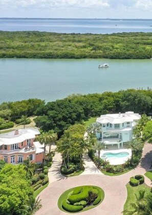 House (Captiva Tarpon) | Exterior
