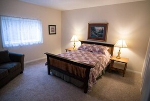 3 Schlafzimmer, Bügeleisen/Bügelbrett, Reisekinderbett, kostenloses WLAN