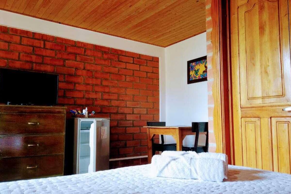 Habitación básica doble | Wifi gratis