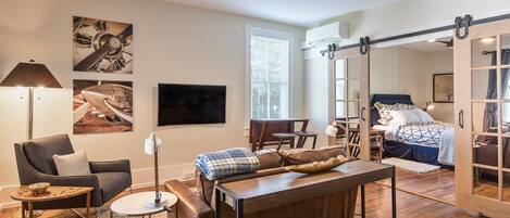 1 habitación, wifi y ropa de cama