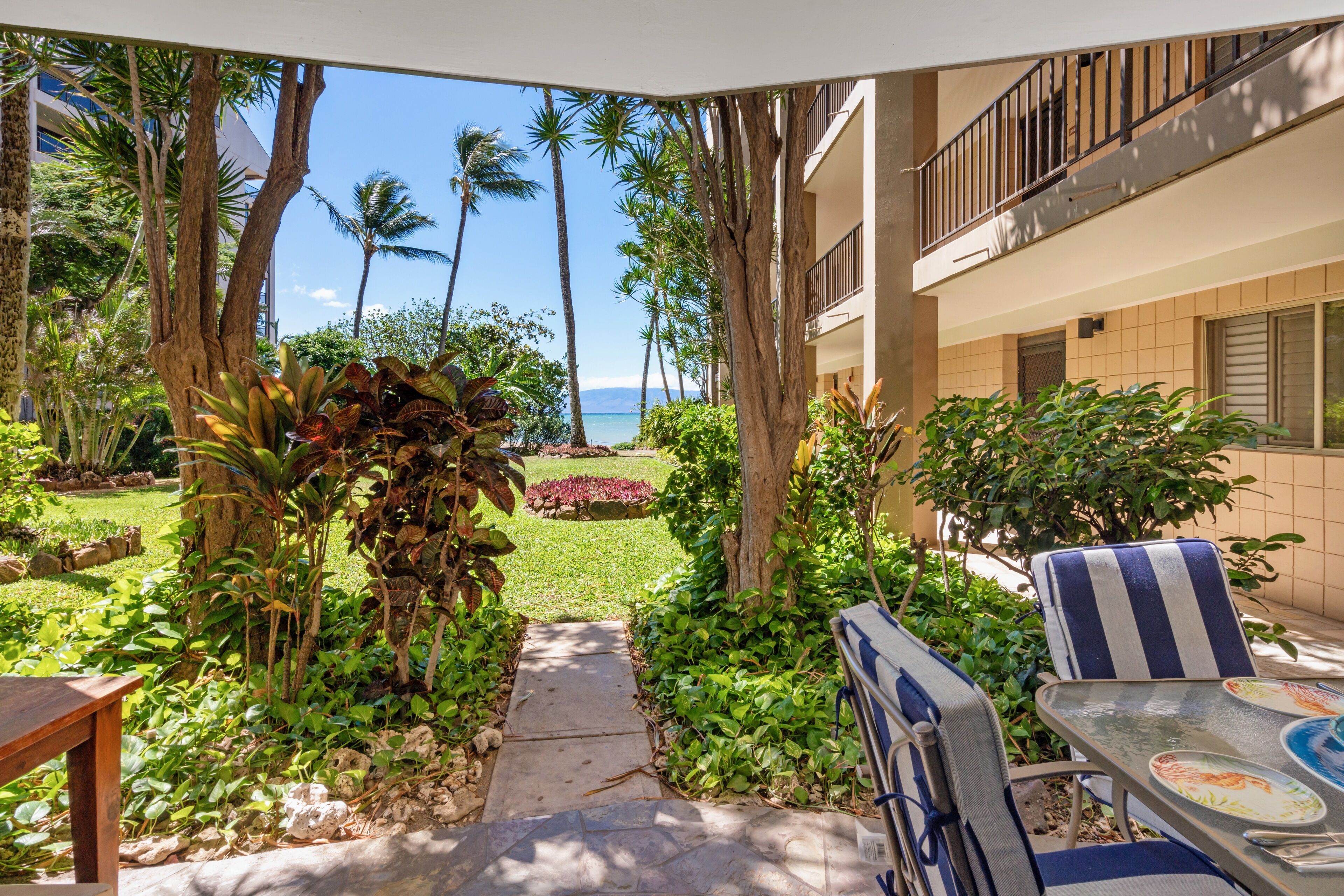 Valley Isle Ground Floor 2 bedroom with Ocean Views - Valley Isle 103B