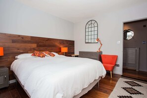 Basic-Apartment, 1 King-Bett | 1 Schlafzimmer, Bügeleisen/Bügelbrett, Bettwäsche