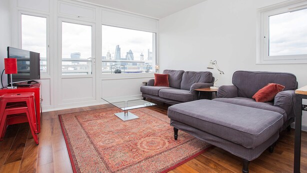 Basic Apartment, 1 King Bed | Living room - Modern 1 Bedroom Apartment in E1 London (London)