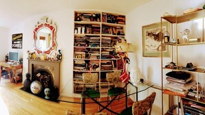 Basic Apartment, 1 Queen Bed with Sofa bed | Interior - Smart 1 Bedroom Flat in Notting Hill (London)