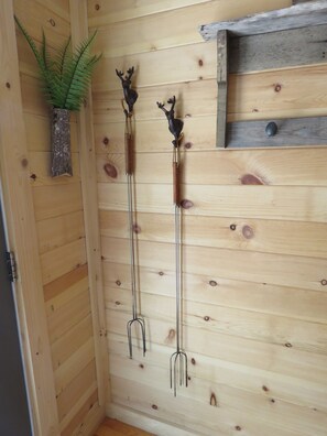 Unclassified image, 4 of 27, button