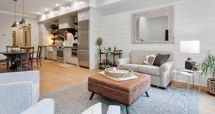 Luxury Loft in Downtown Columbia with Rooftop Terrace