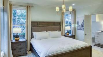 3 bedrooms, iron/ironing board, travel crib, WiFi