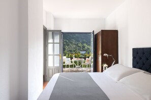 House, Multiple Beds | 4 bedrooms, iron/ironing board, free WiFi, bed sheets - Beautiful House With Fantastic Views of the Sierra (Grazalema)