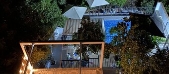 Beautiful House With Fantastic Views of the Sierra