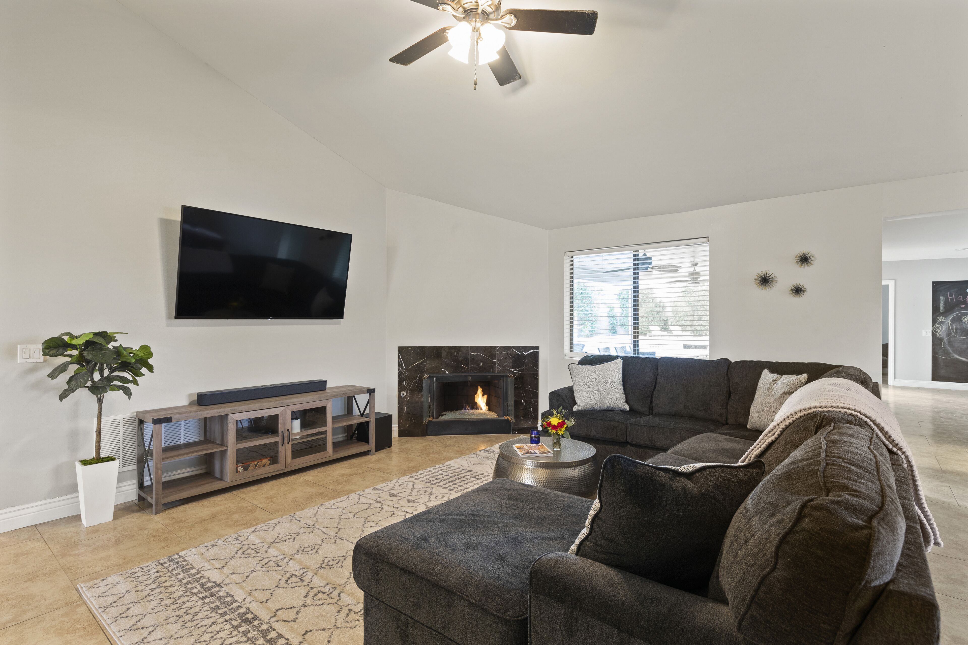 Stunning Oasis w/ Resort Style Pool, Patio & Game Room