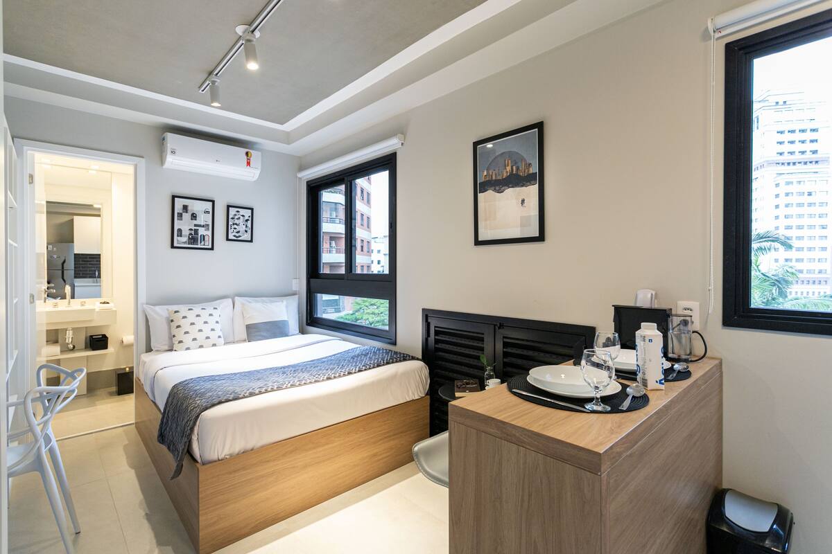 Studio Essencial Casal | Individually decorated, free WiFi, bed sheets