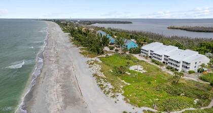 Sublime Gulf Beach Villas Residence on Captiva