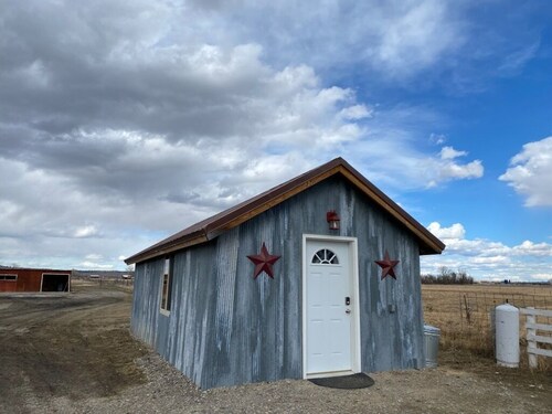Quiet Country Burnt Cross Cabin close to Billings