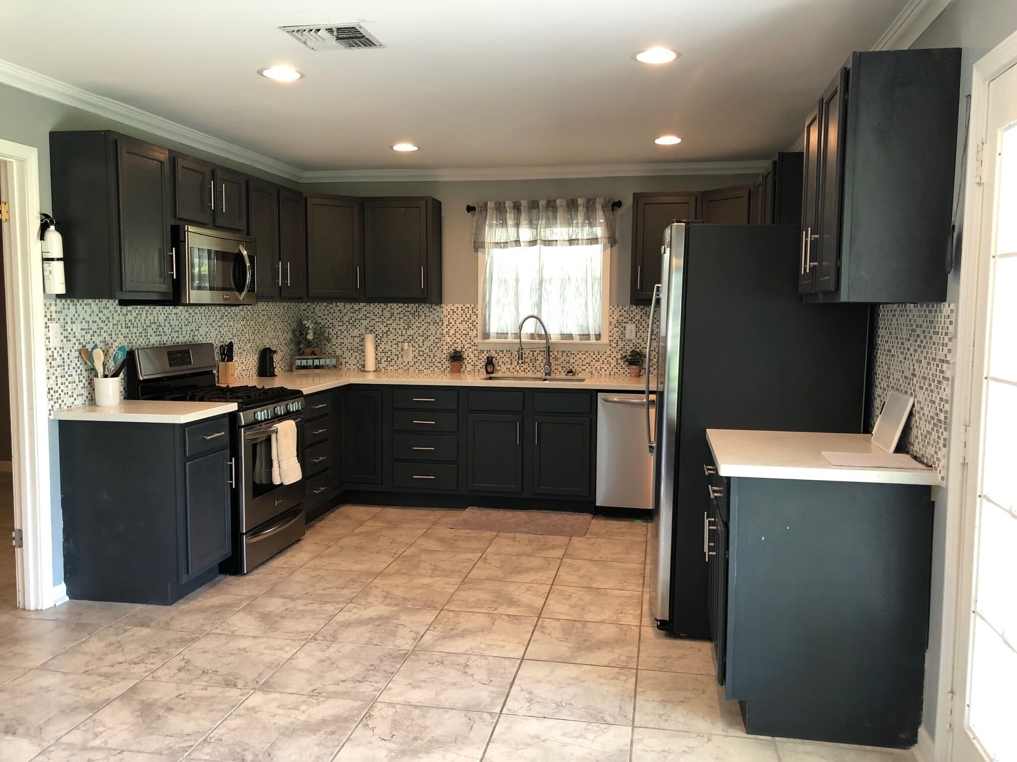 Big Beautiful Family Home Near Park