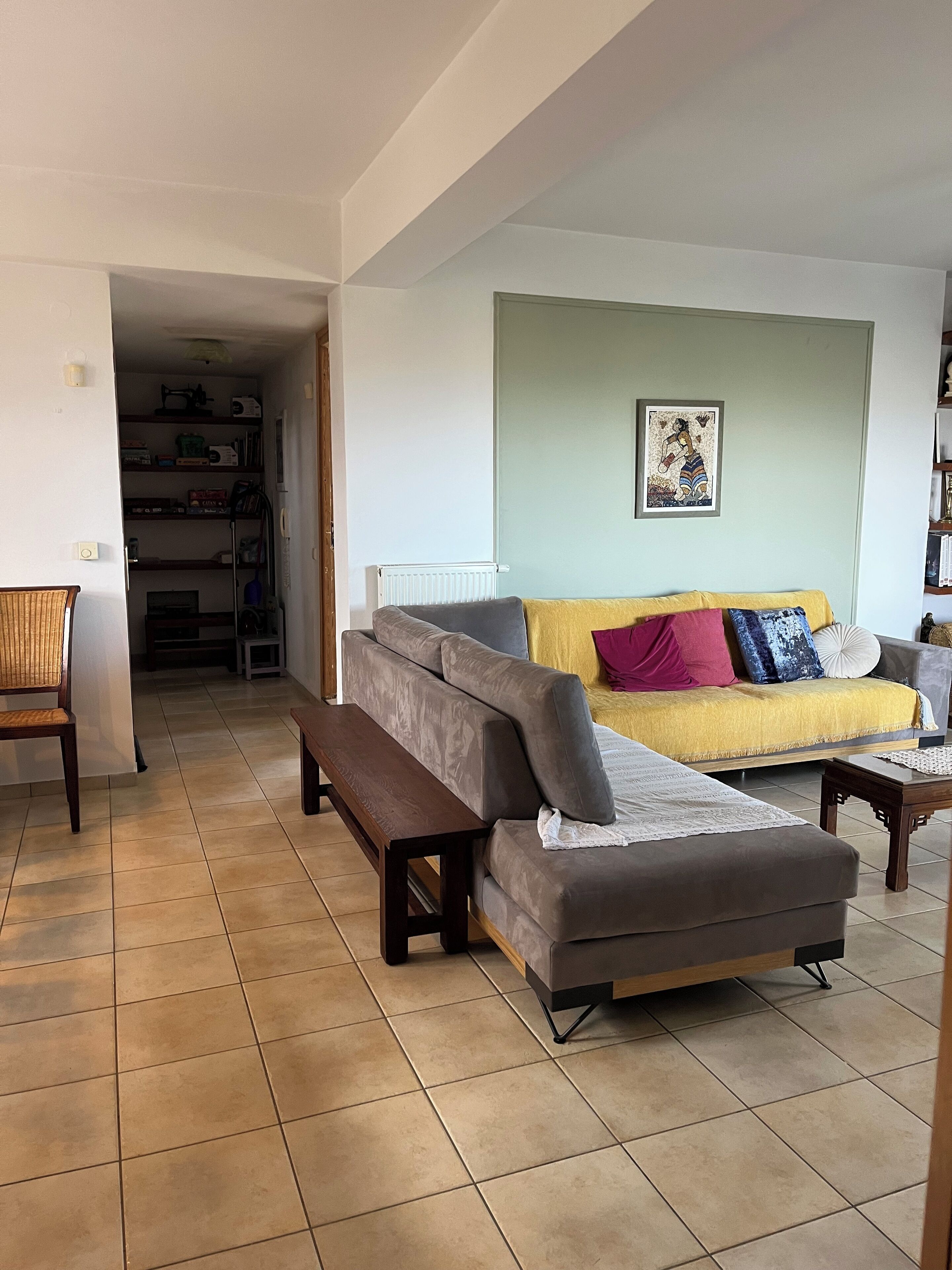 Smart TV, fireplace, video games, printers