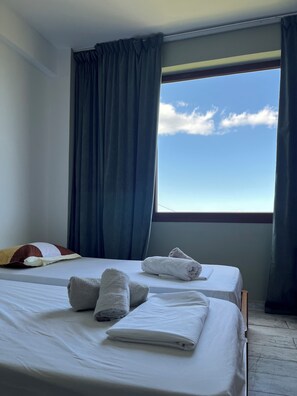 4 chambres, bureau, lit parapluie, Wi-Fi gratuit