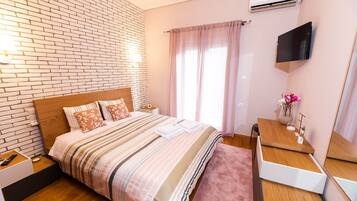 3 bedrooms, free WiFi, bed sheets