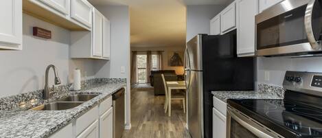 LÀgenhet (GlamRus Digs- Sleeps 16+ - Perfect lo) | Eget kök