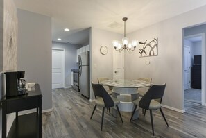 Condo (GlamRus Digs- Sleeps 16+ - Perfect lo) | Private kitchen - GlamRus Digs (Branson)