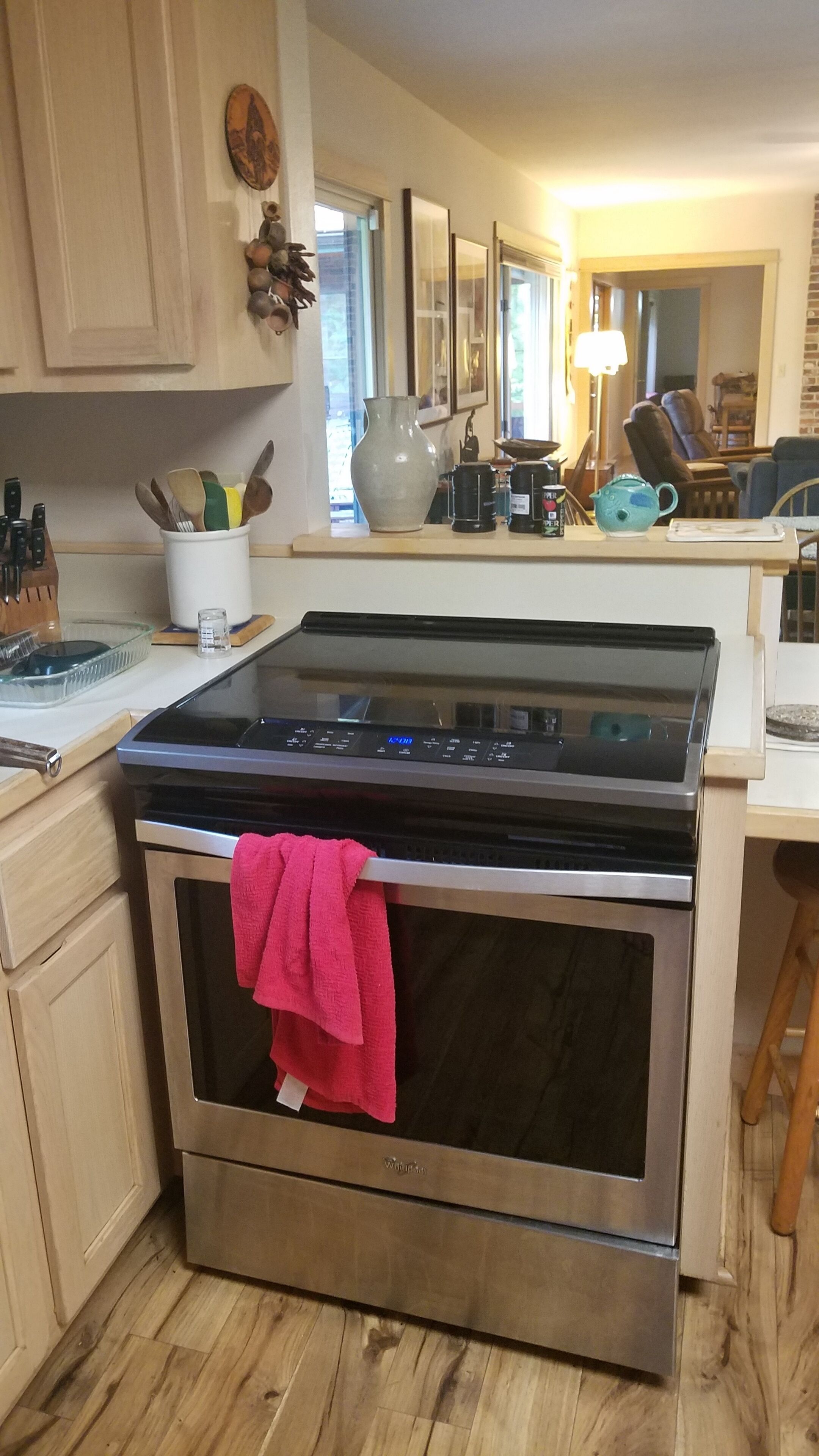 Belknap House on the McKenzie River 